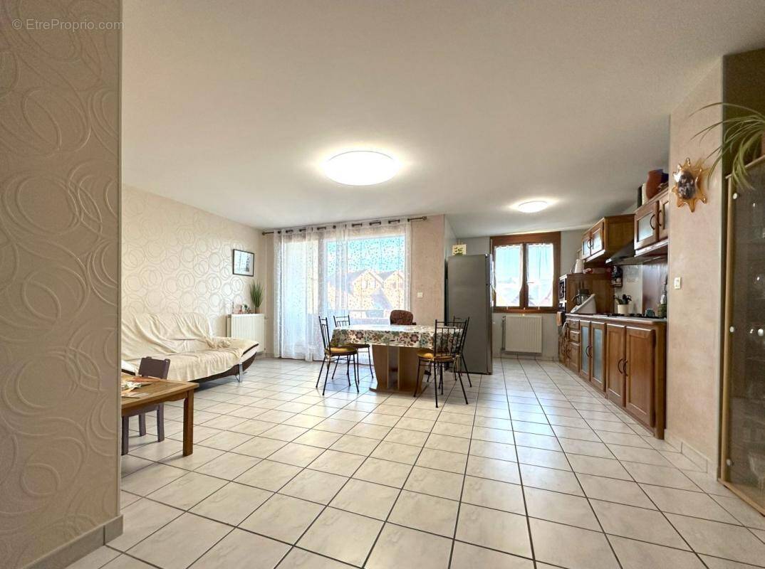 Appartement à EPAGNY