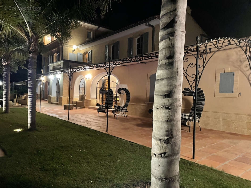 Maison à LE CASTELLET