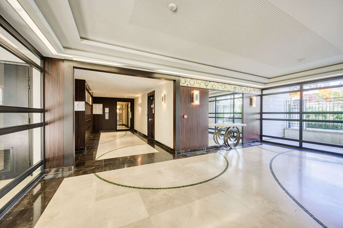 Appartement à SURESNES