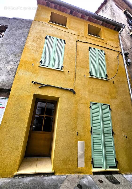 Maison à PUGET-THENIERS