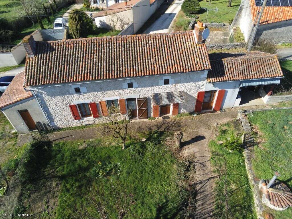 Maison à CIVRAY