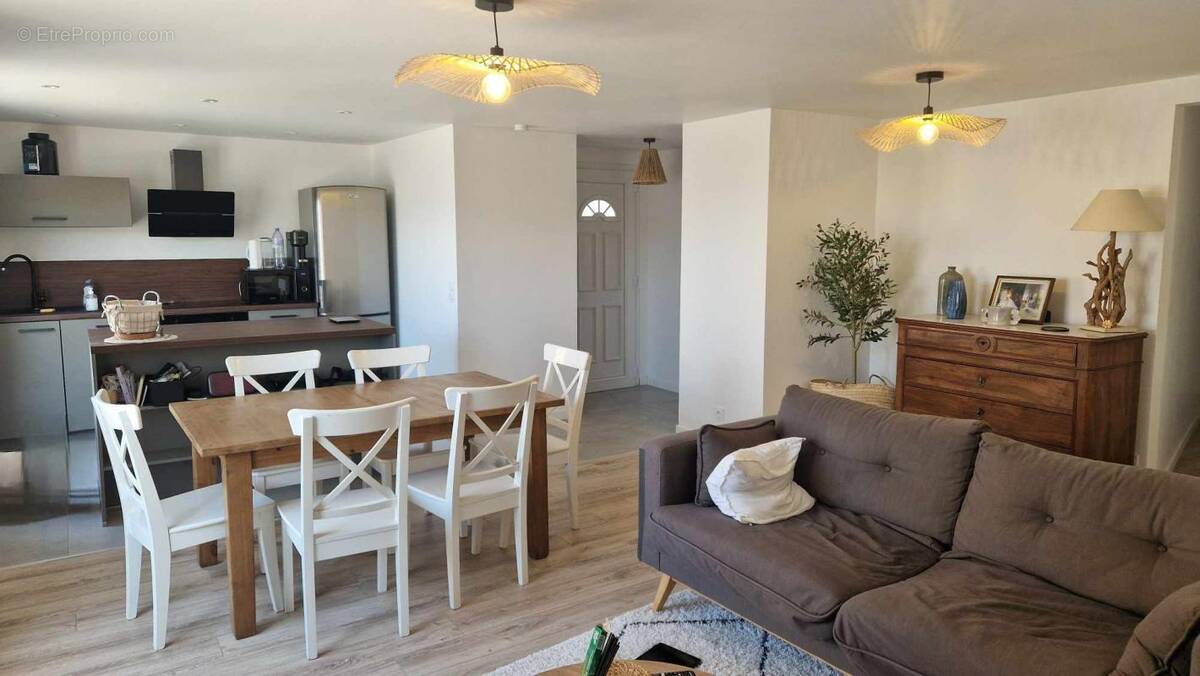 Maison à MEZE
