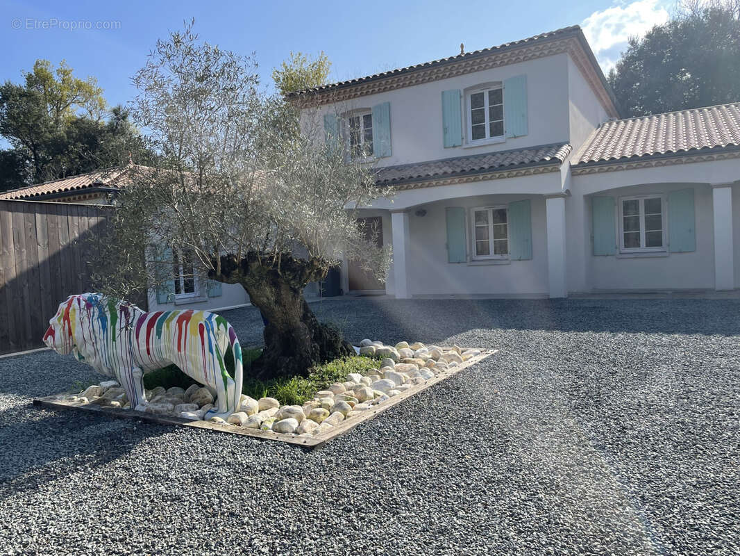 Maison à LES MATHES
