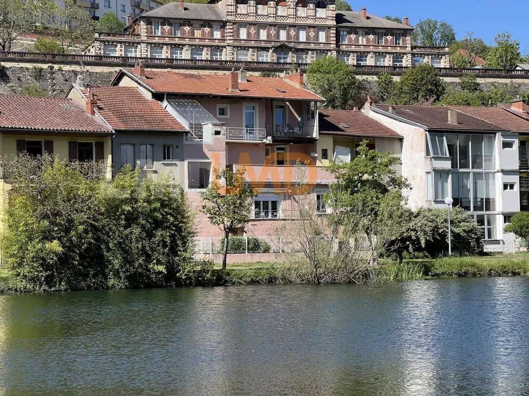 Appartement à AUBIN