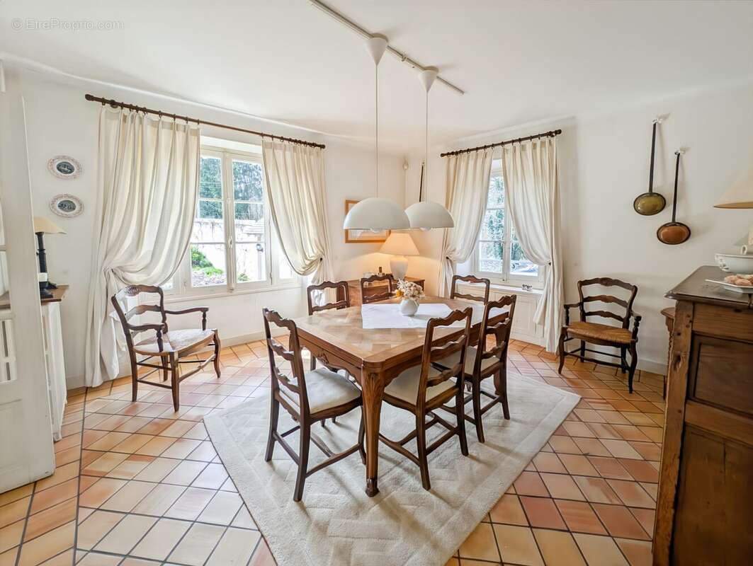 Maison à CHEVREUSE