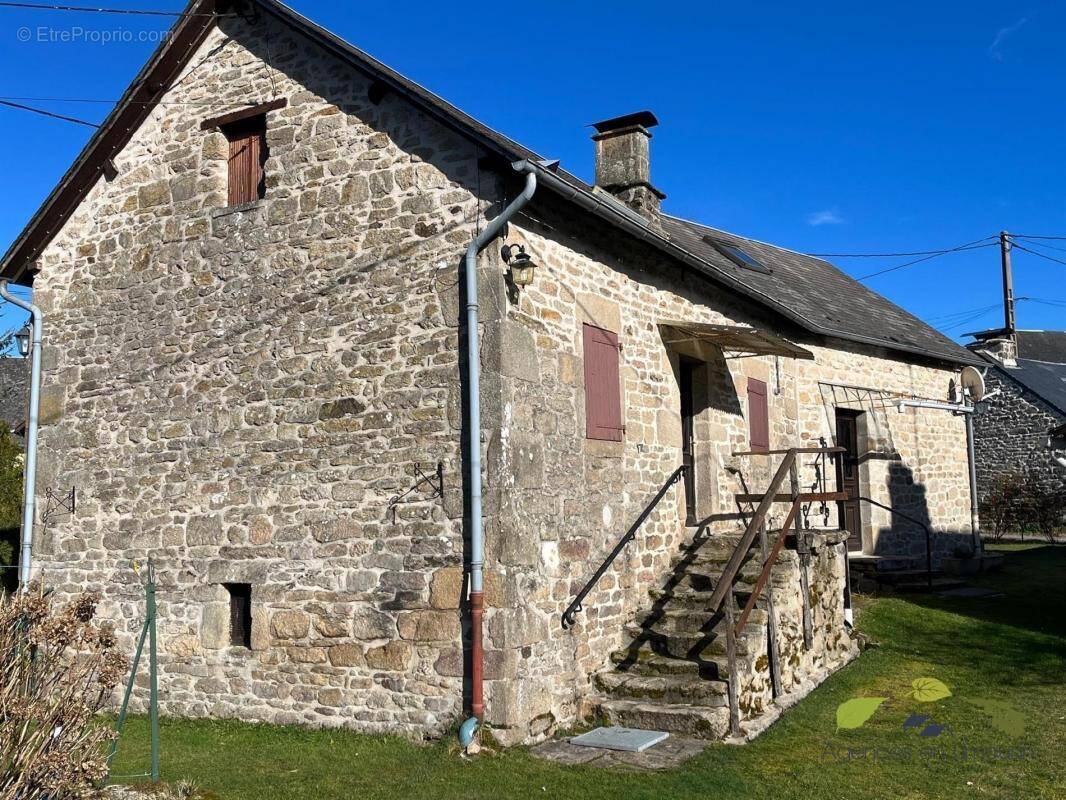 Maison à TREIGNAC