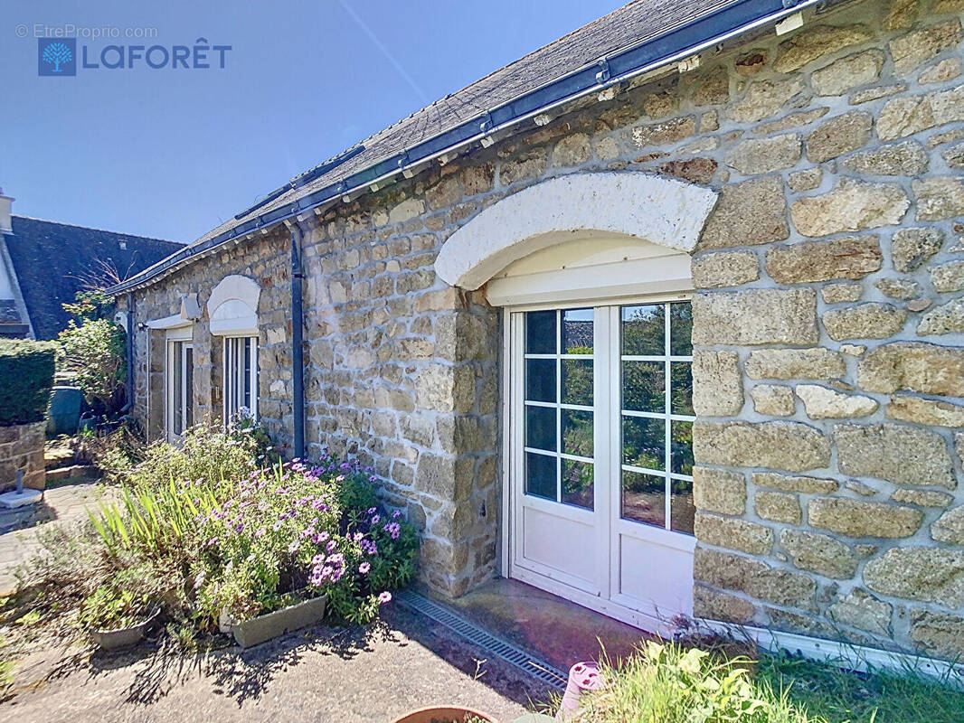 Maison à PLOUHINEC