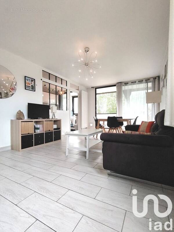 Photo 1 - Appartement à LES ULIS