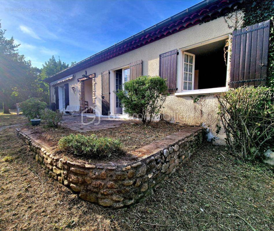 Maison à SAINT-AMANS-SOULT