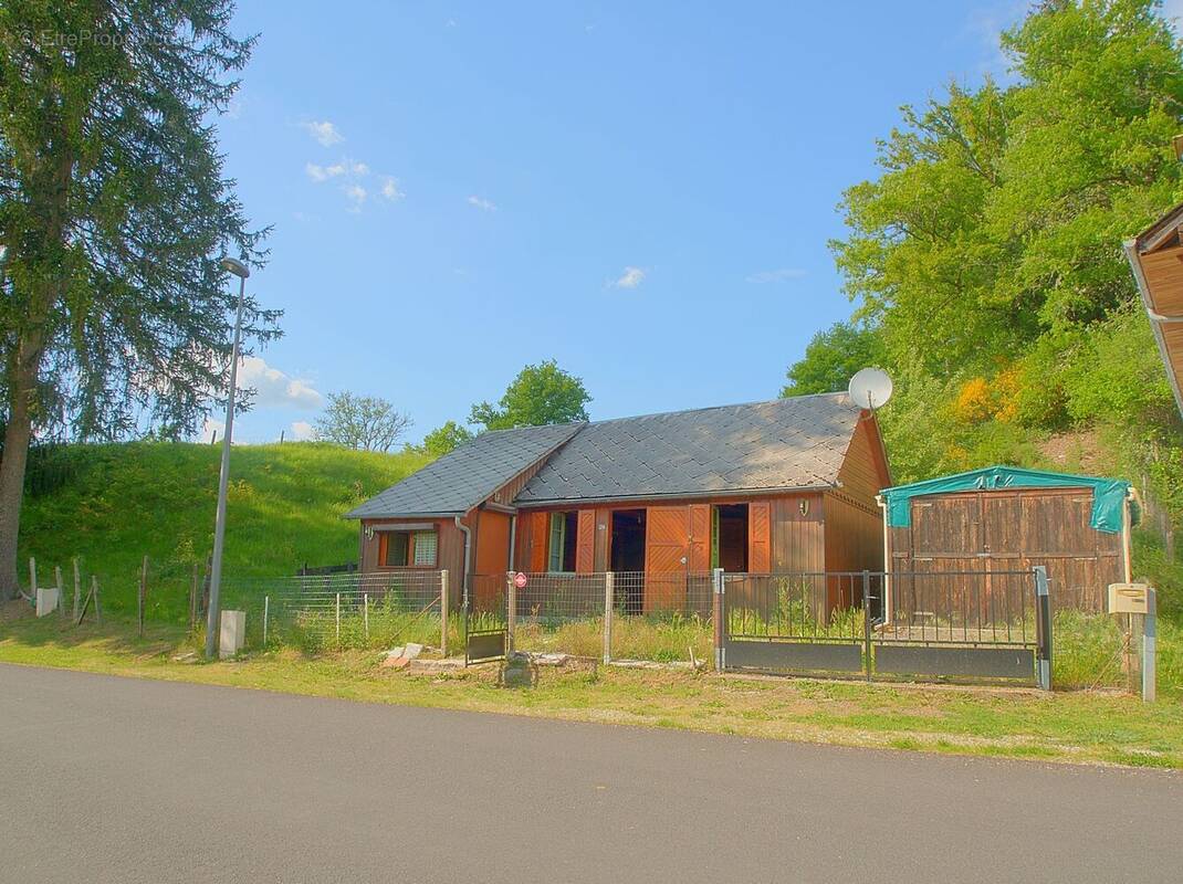 Maison à SINGLES
