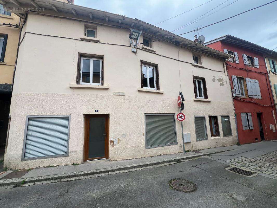 Appartement à COUZON-AU-MONT-D&#039;OR