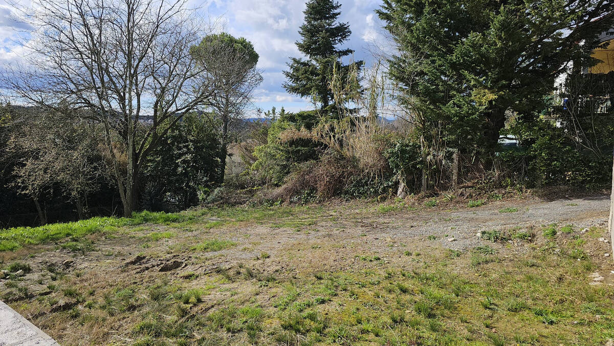 Terrain à VILLEVIEILLE