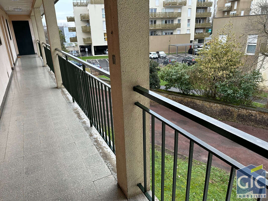 Appartement à MONDEVILLE