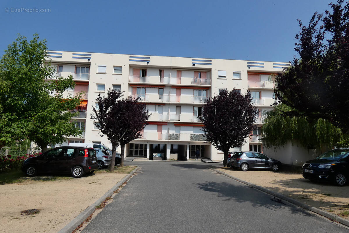 Appartement à NERIS-LES-BAINS
