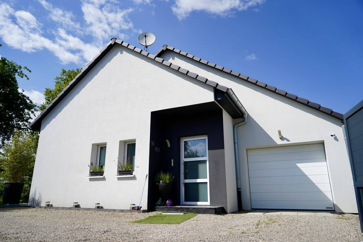 Maison à OBERHOFFEN-SUR-MODER