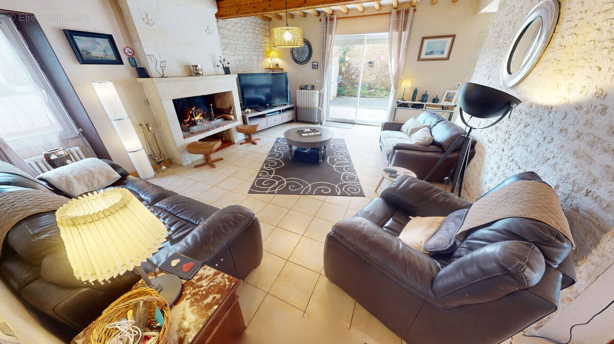 Maison à BRETTEVILLE-L&#039;ORGUEILLEUSE