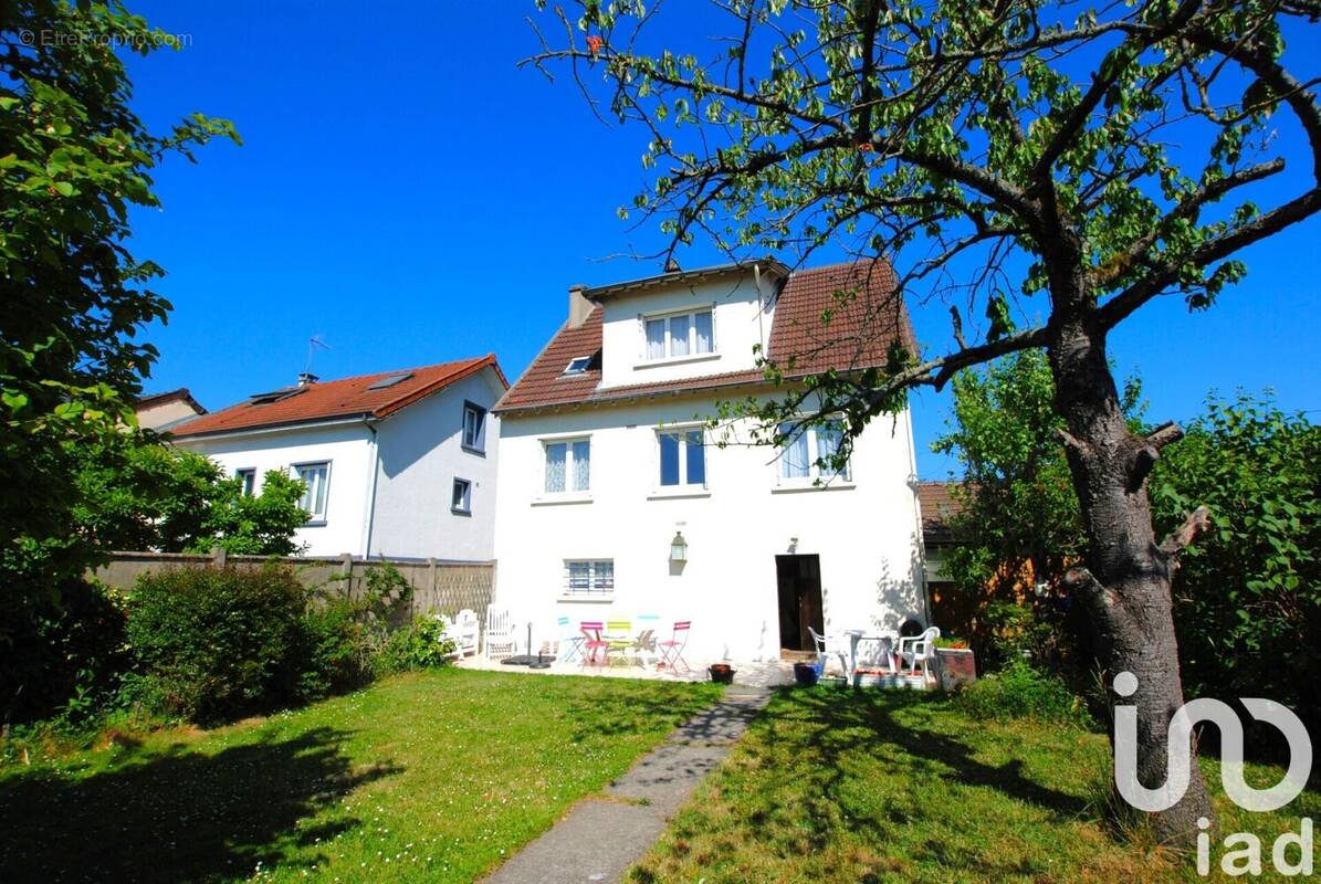 Photo 1 - Maison à YERRES