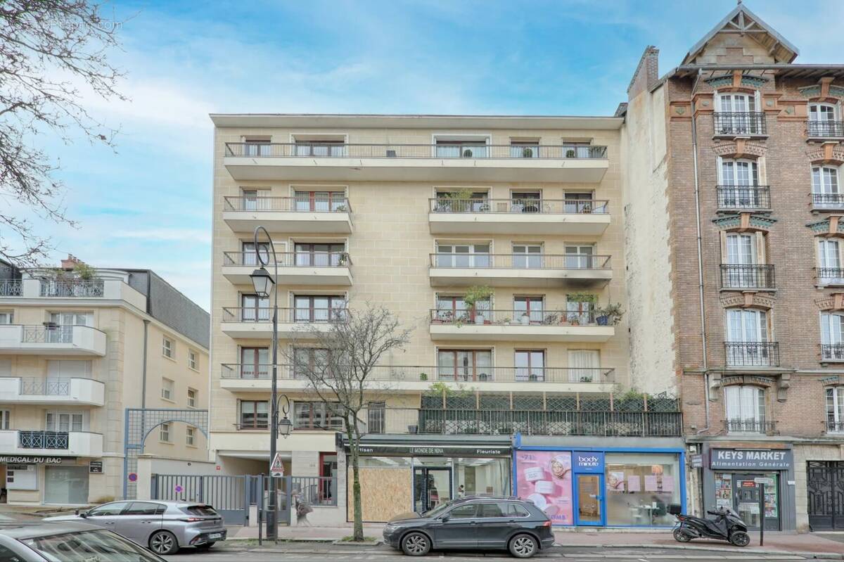 Appartement à SAINT-MAUR-DES-FOSSES