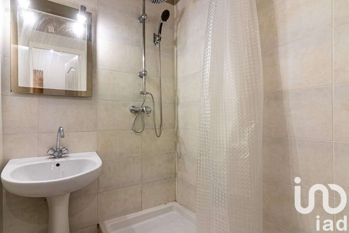Photo 7 - Appartement à LYON-8E