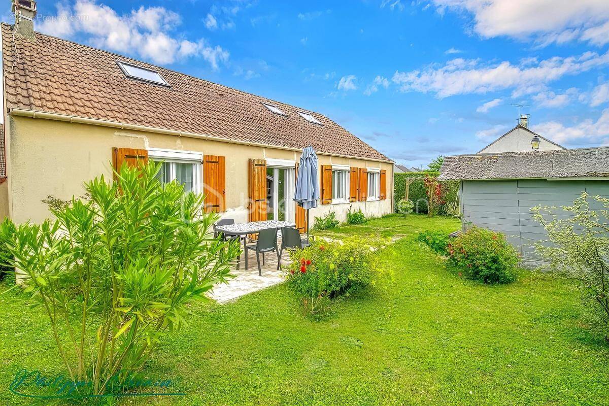 Maison à VEMARS