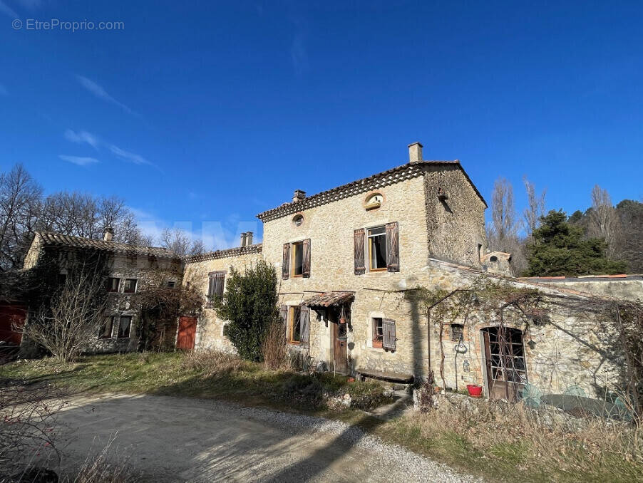 Maison à DIEULEFIT