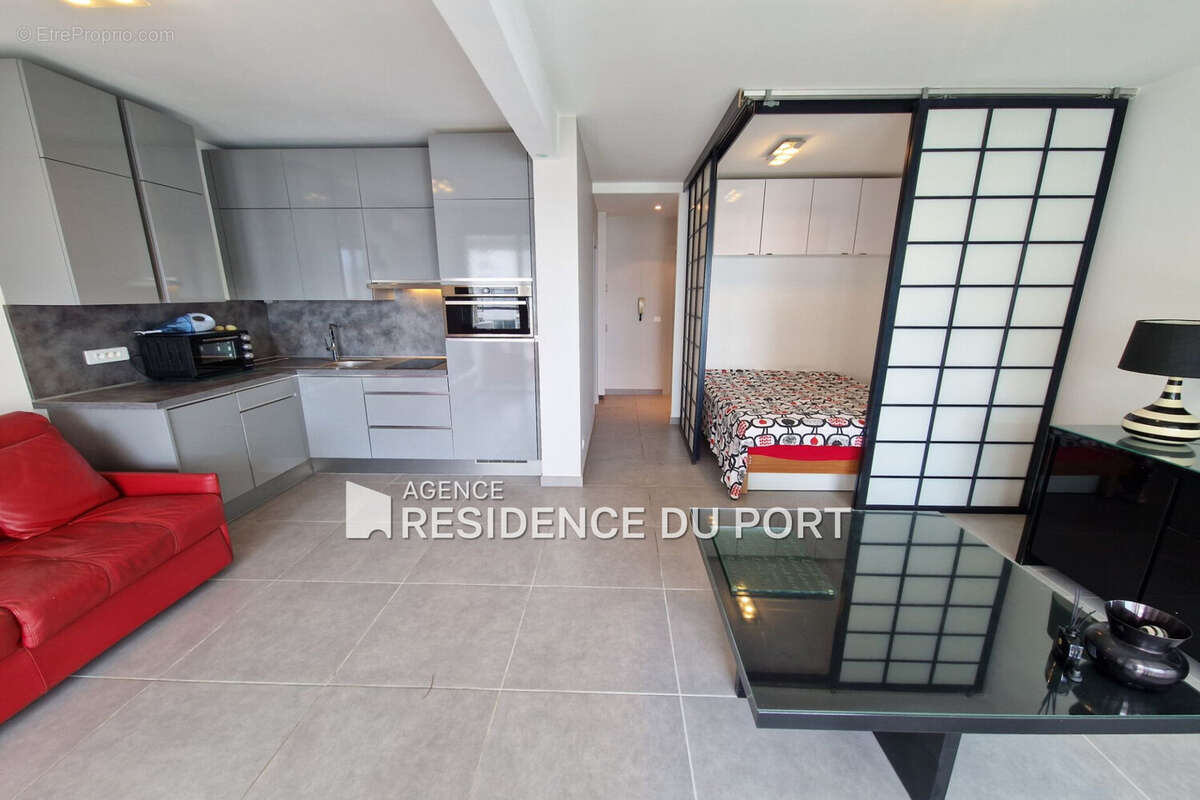 Appartement à MANDELIEU-LA-NAPOULE