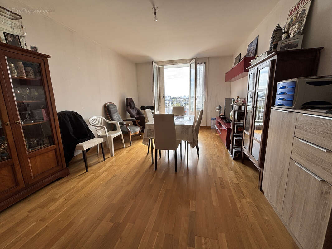 Appartement à LA RICHE