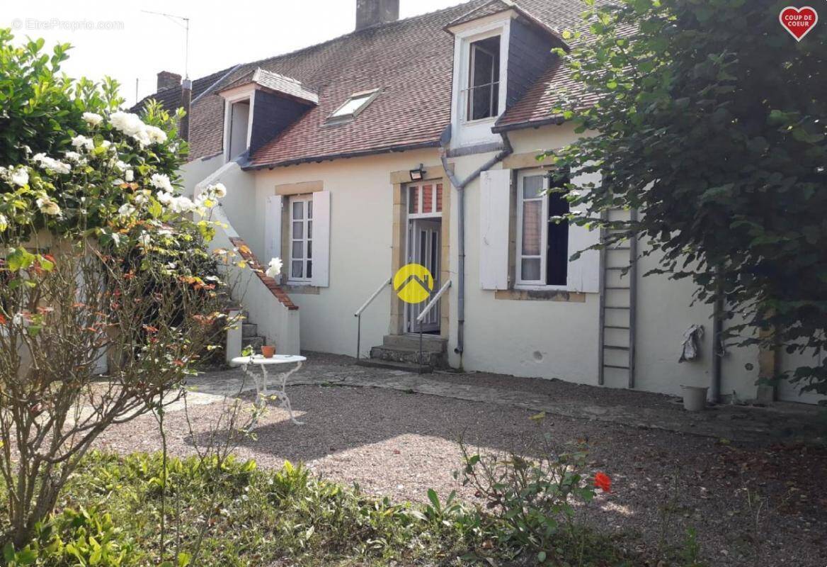 Maison à LA GUERCHE-SUR-L&#039;AUBOIS
