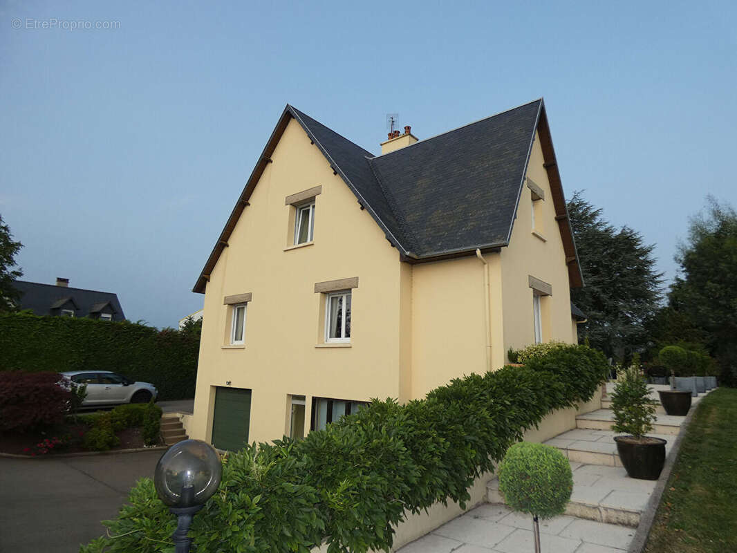 Maison à ISIGNY-LE-BUAT