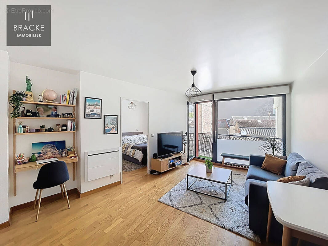 Appartement à LA GARENNE-COLOMBES