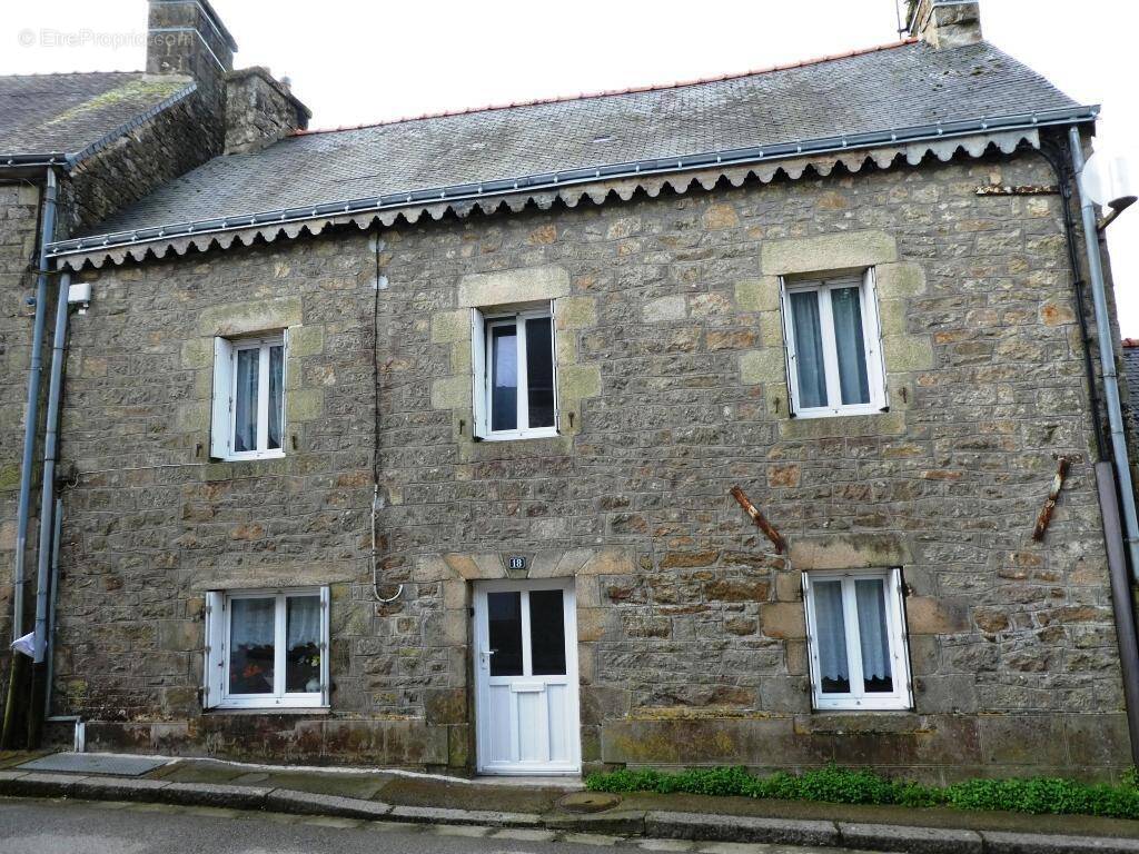 Maison à GUEMENE-SUR-SCORFF