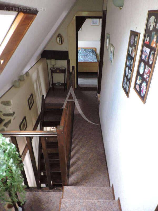 Maison à SAINT-FRAIMBAULT-DE-PRIERES