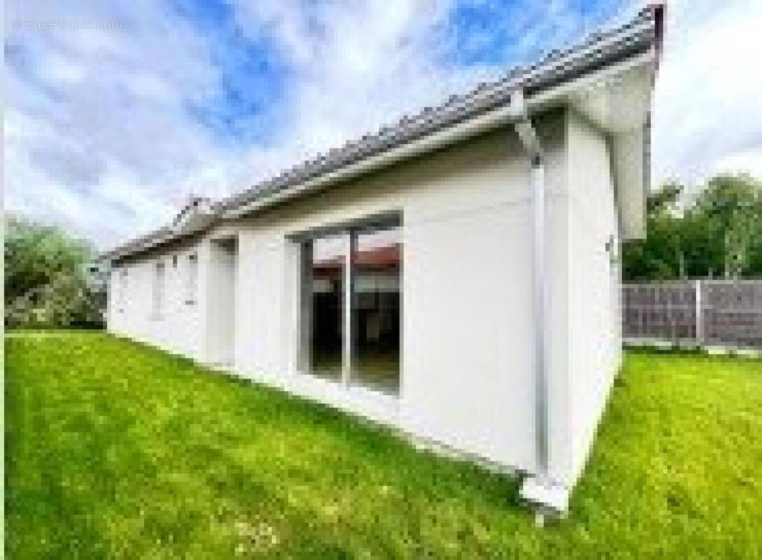 Photo 1 - Maison à LANTON