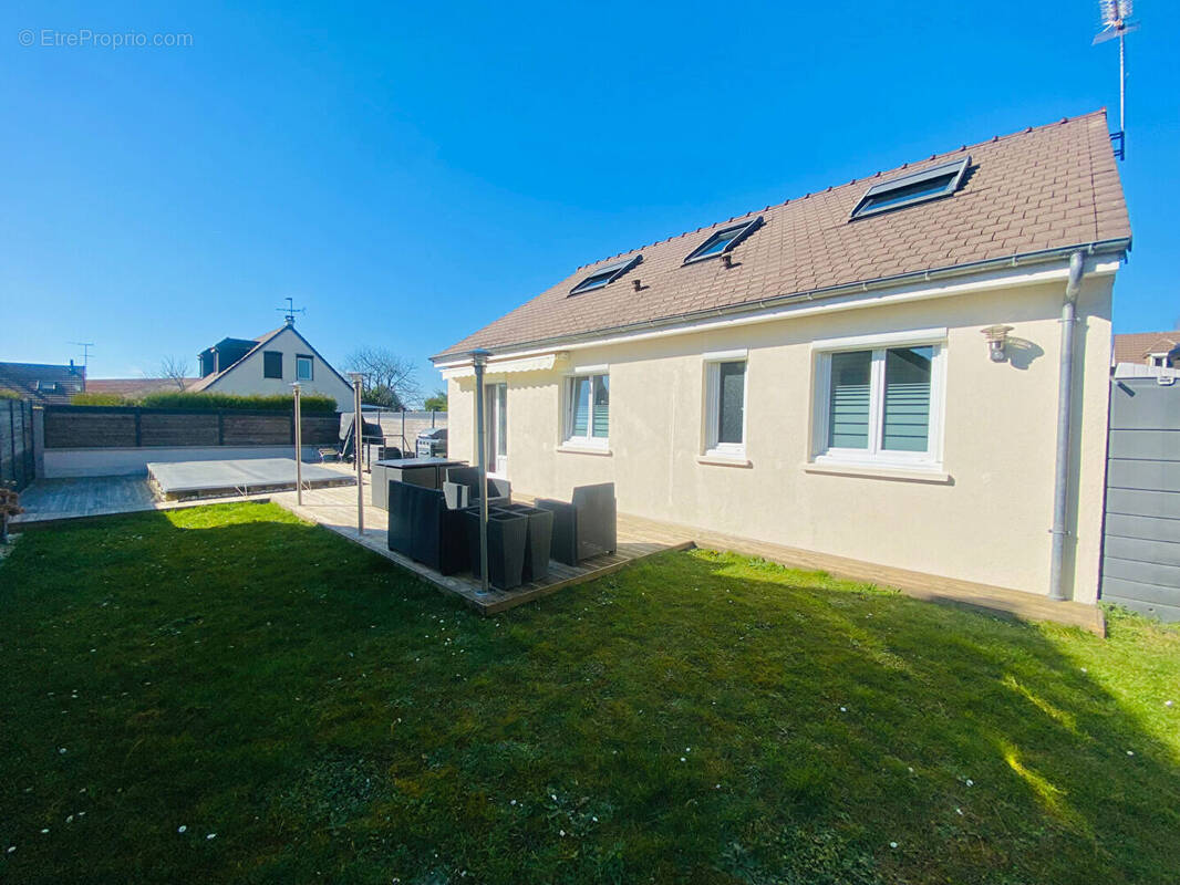 Maison à LE MESNIL-EN-THELLE