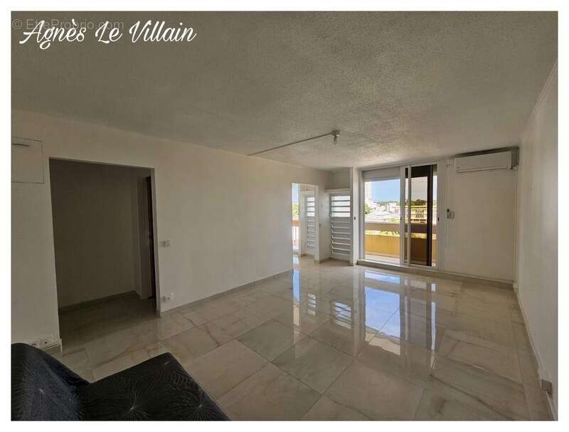 Appartement à POINTE-A-PITRE