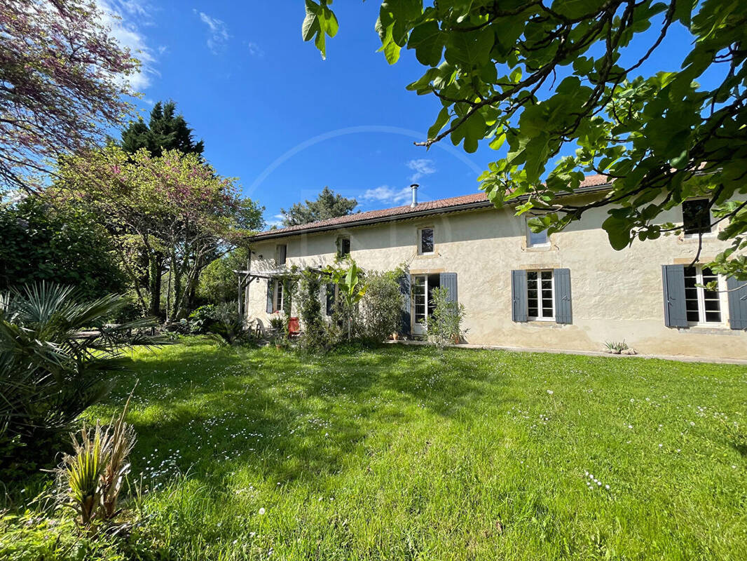 Maison à SAUVETERRE-DE-GUYENNE