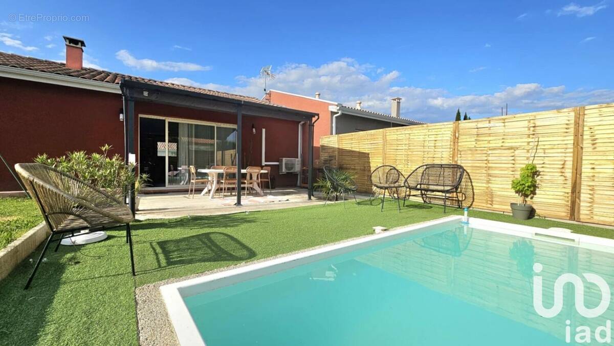 Photo 1 - Maison à LAGRAVE