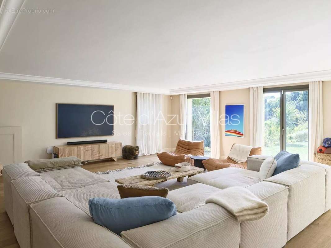 Maison à MOUGINS