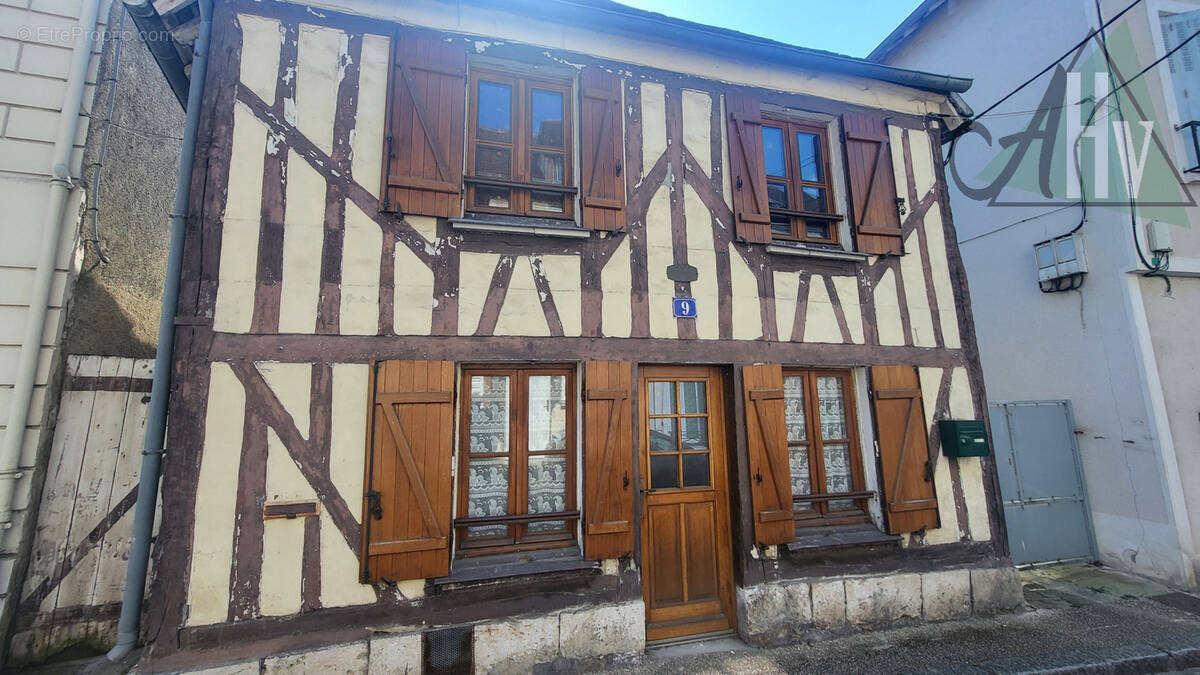 Maison à BRAY-SUR-SEINE