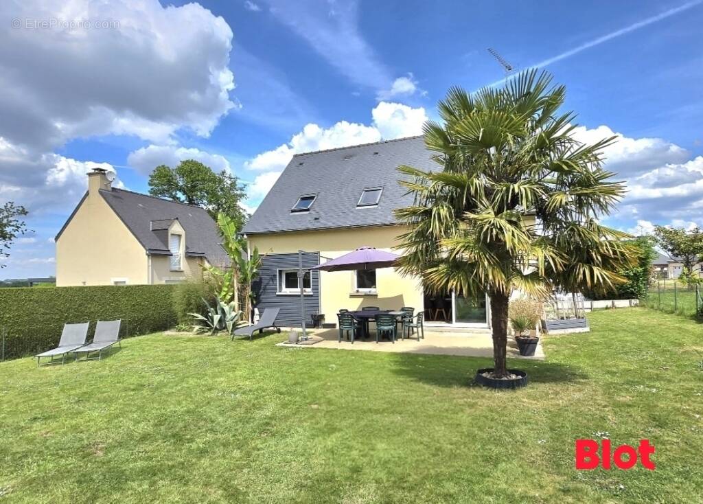 Maison à LECOUSSE