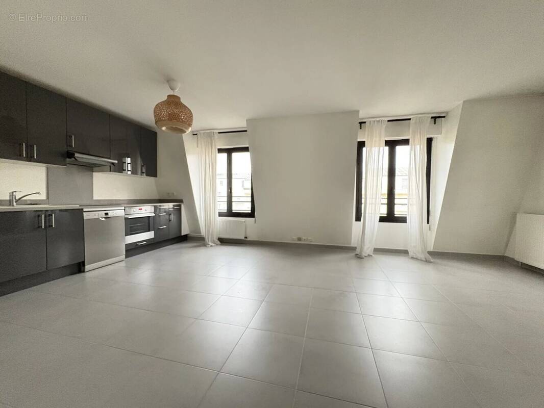 Appartement à LE PLESSIS-TREVISE