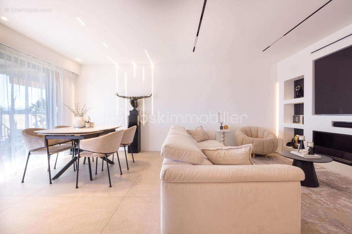 Appartement à LE CANNET