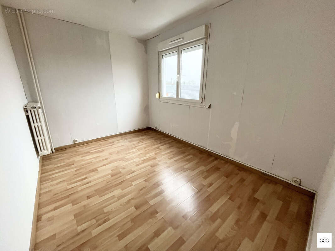 Appartement à BEUVRAGES