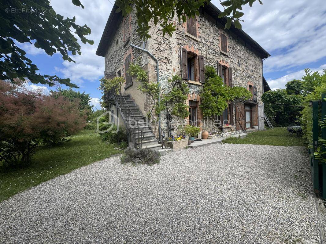 Maison à RENAGE