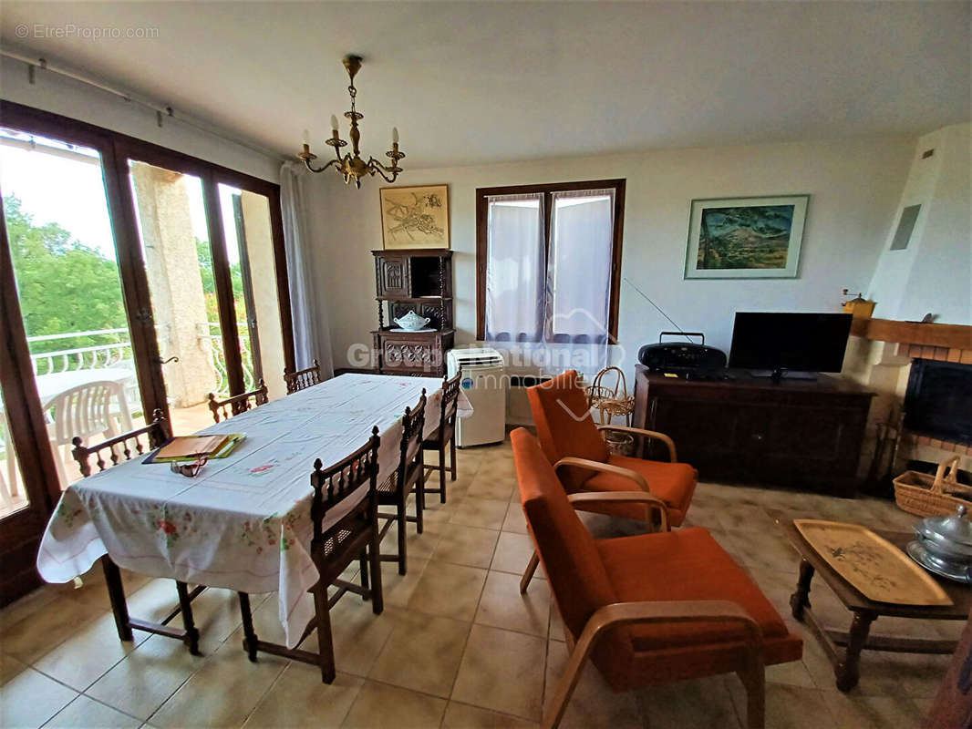 Maison à CORBIERES