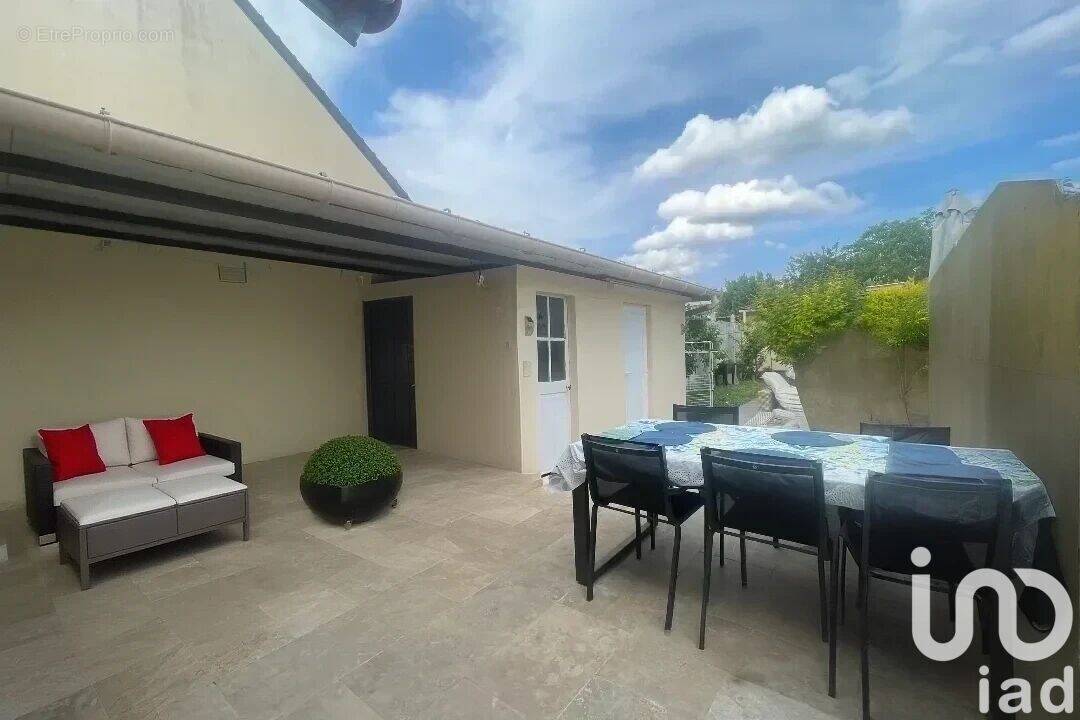 Photo 1 - Maison à VILLENEUVE-LE-ROI
