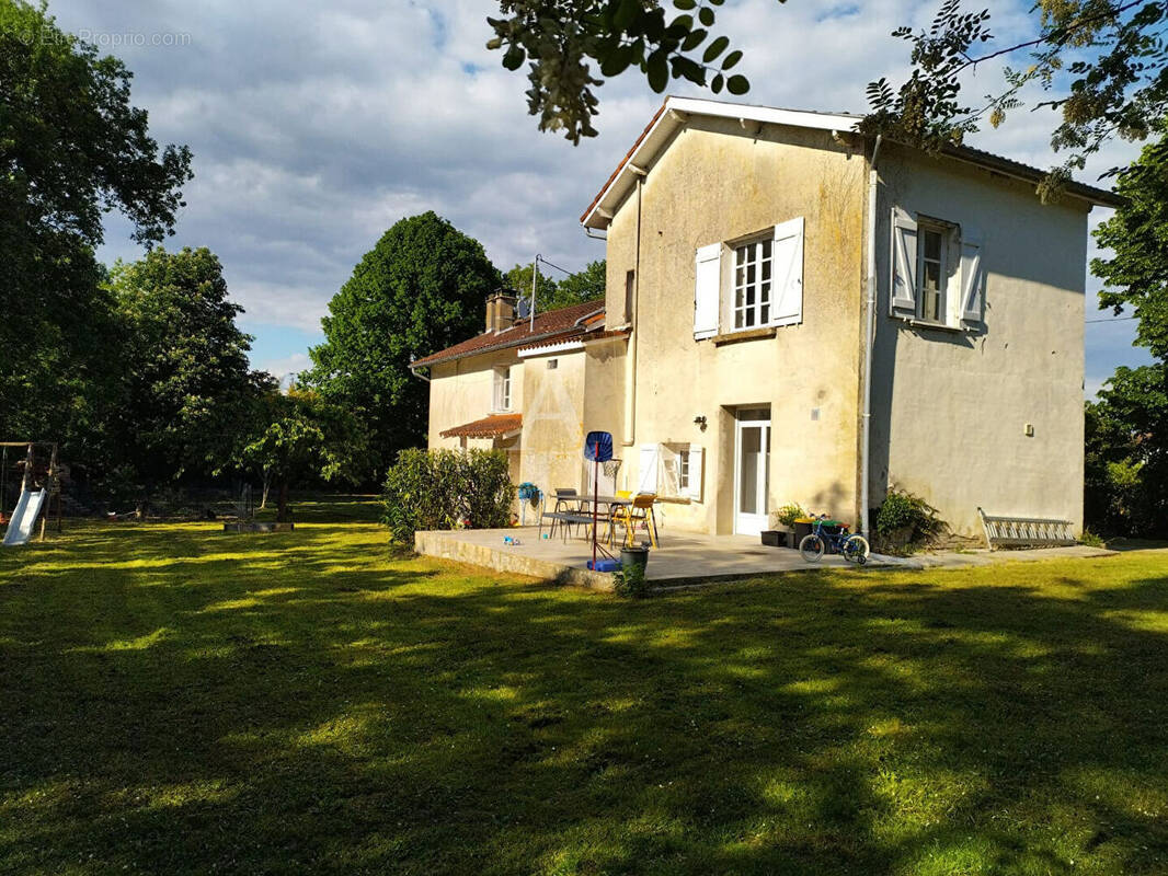 Maison à FRONTON