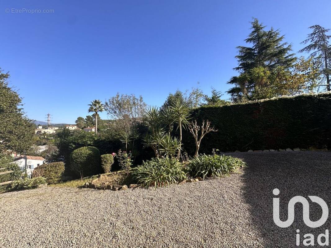 Photo 1 - Maison à LA ROQUETTE-SUR-SIAGNE