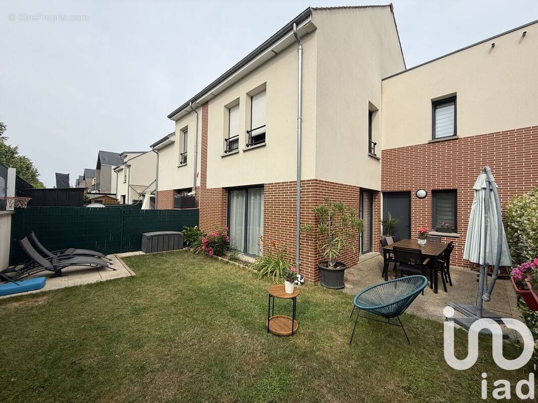 Photo 1 - Maison à COMPIEGNE
