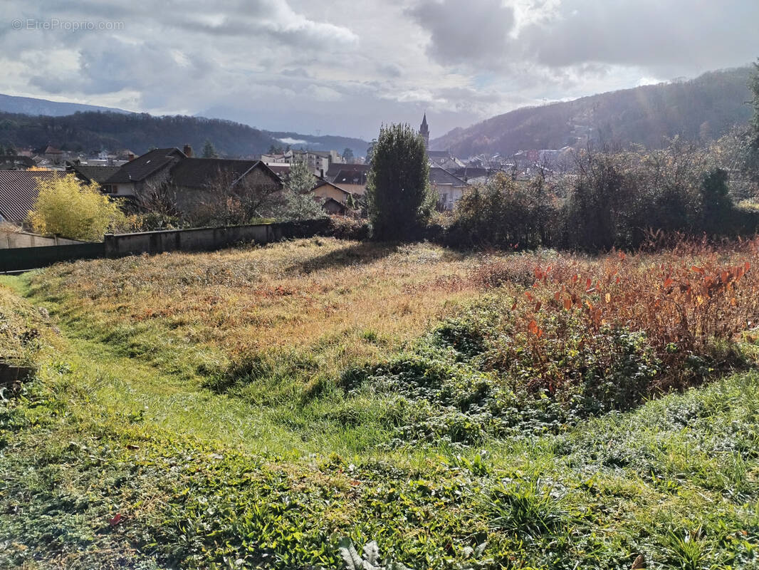 Terrain à RENAGE